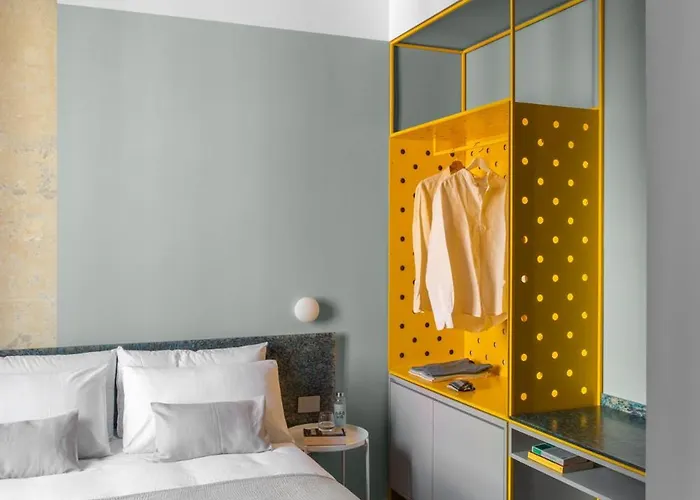 Ehi Vittorio 4* רומא